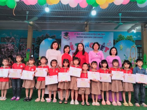 lớp 5 tuổi b.jpg